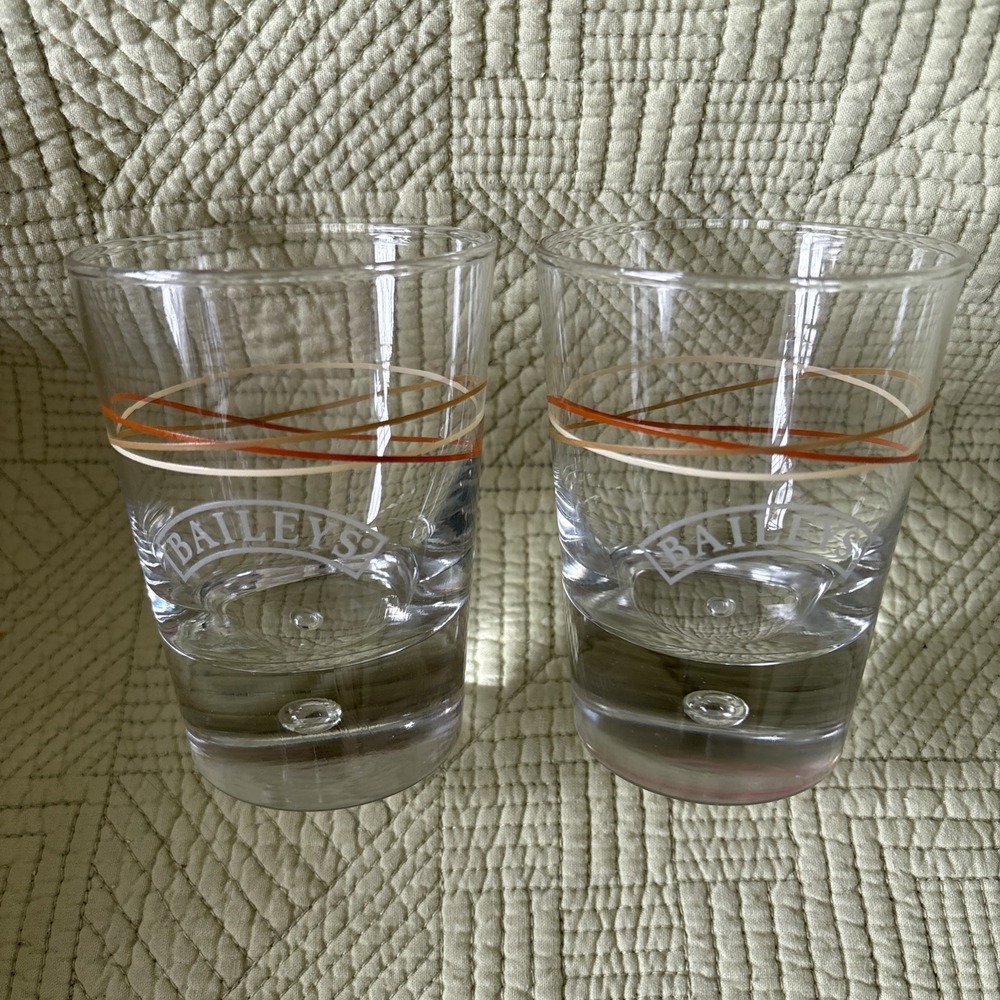 Baileys Irish Cream Etched Rocks Glasses Set of 2 Heavy Bubble Base